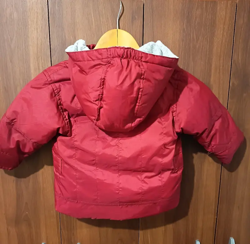 Chaqueta infantil roja acolchada - 2