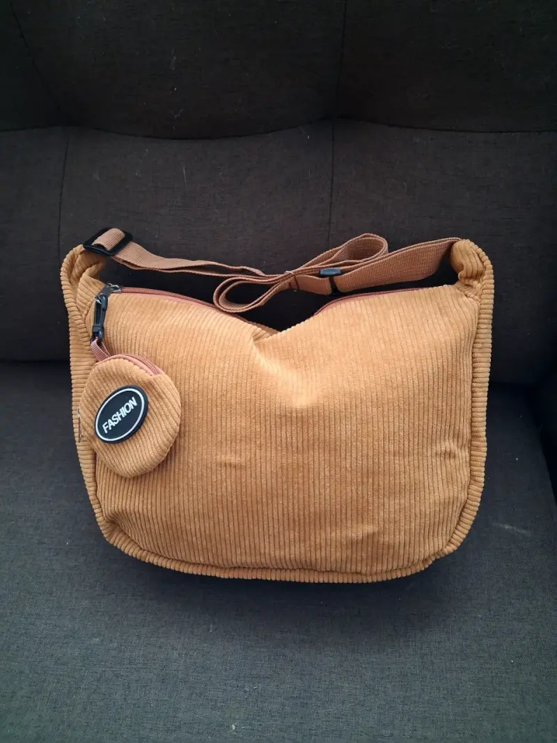 Suéter tejido beige con patrón calado - 6