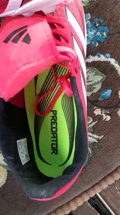 Zapatillas deportivas rojas - miniatura 1
