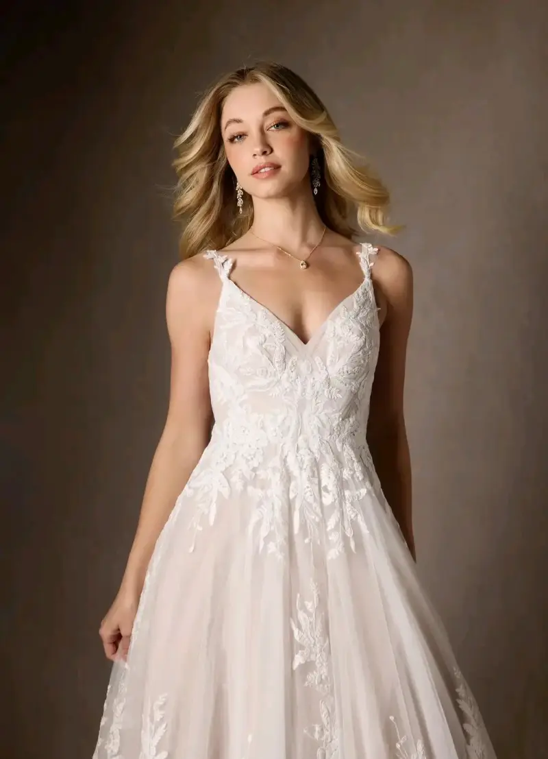 Vestido de novia con encaje - 3