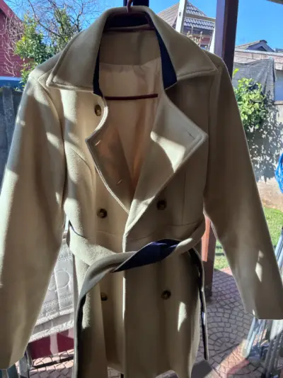Abrigo beige de lana - miniatura 2