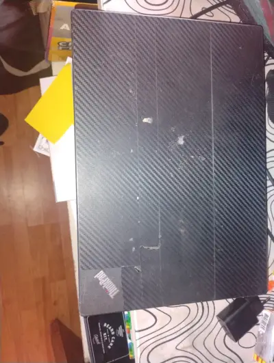 Portátil Lenovo ThinkPad usado - miniatura 1