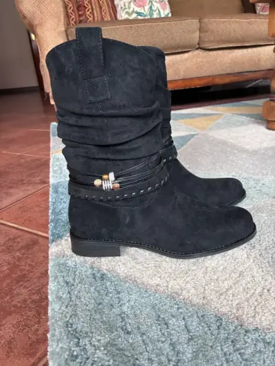 Botas negras estilo casual - miniatura 1