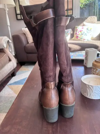 Botas largas de cuero café - miniatura 3