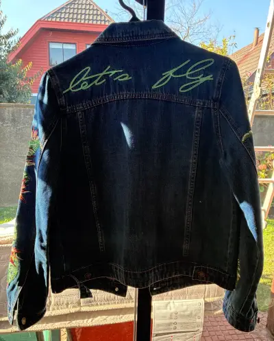 Chaqueta de mezclilla bordada - miniatura 2