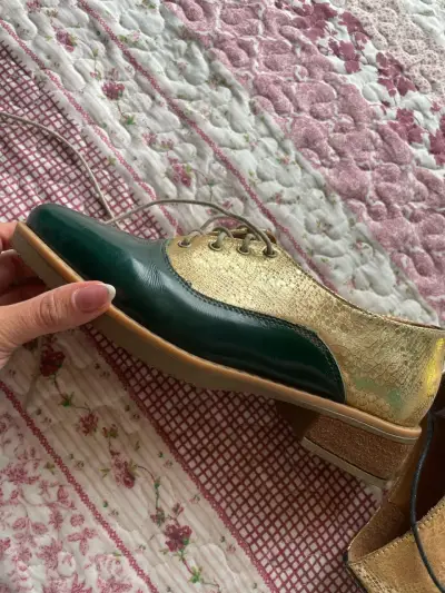 Zapatos de tap color verde y dorado - miniatura 1