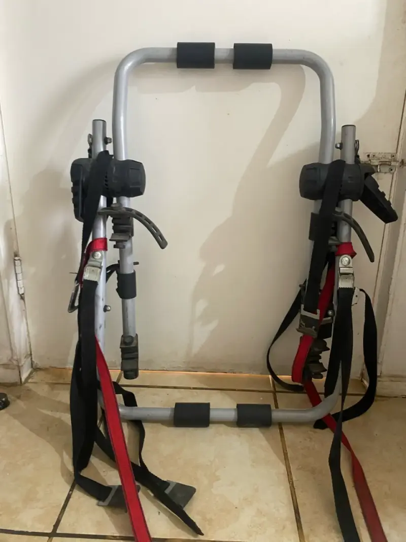 Portabicicletas de auto ajustable - 1