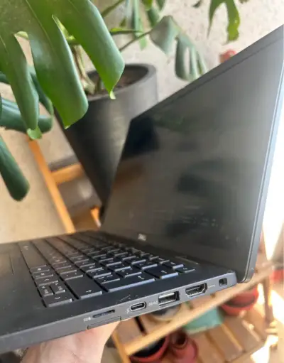 Dell Latitude 7420 i5 11th | 16GB RAM | SSD 256GB - miniatura 2