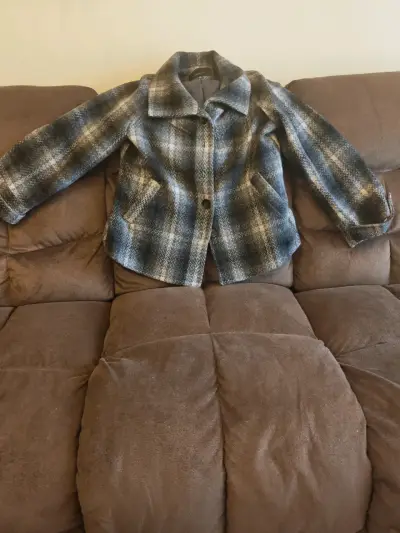 Chaqueta a cuadros gris y negra - miniatura 1