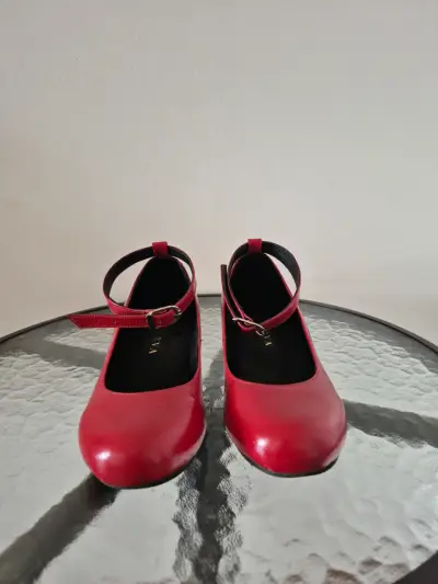 Zapatos de cuero rojos de tacón medio - miniatura 3