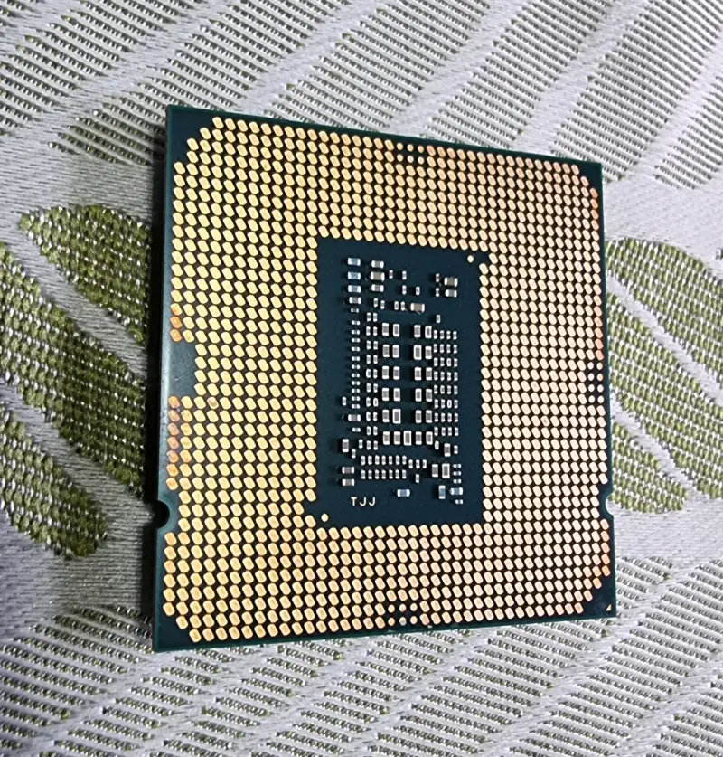 Procesador Intel Core i3 10100F - 2
