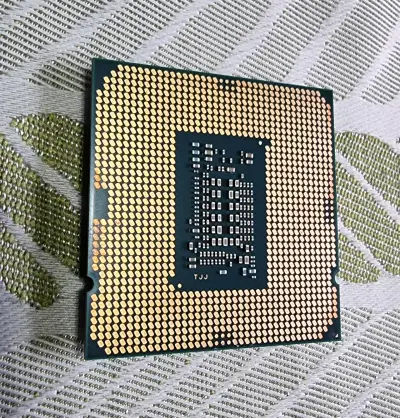 Procesador Intel Core i3 10100F - miniatura 2