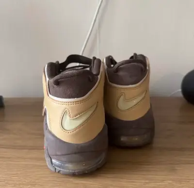 Zapatillas Nike US 10 Air More Uptempo '96 Brown - miniatura 4