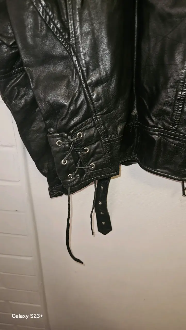 Chaqueta de cuero negra - 5