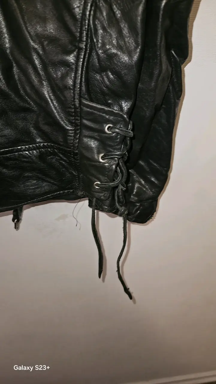 Chaqueta de cuero negra - 6