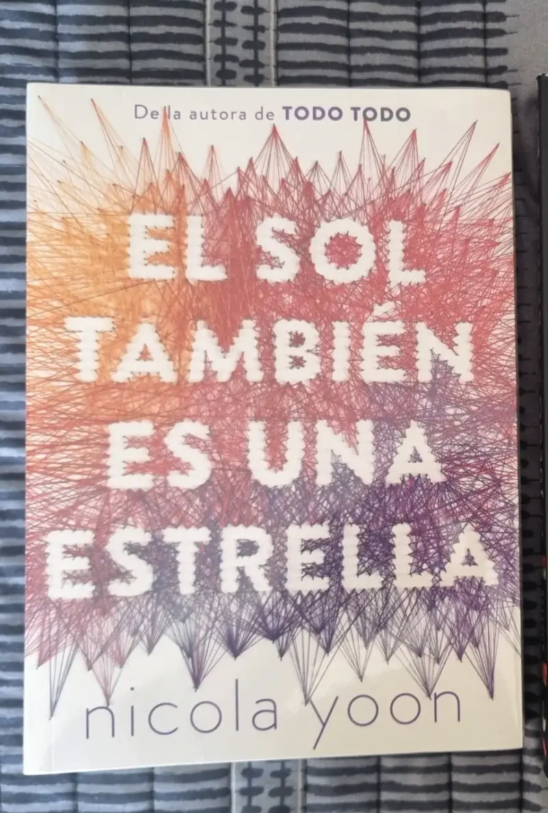 Libro El Sol También es una Estrella