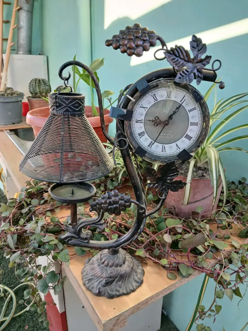 Reloj de mesa decorativo - 1
