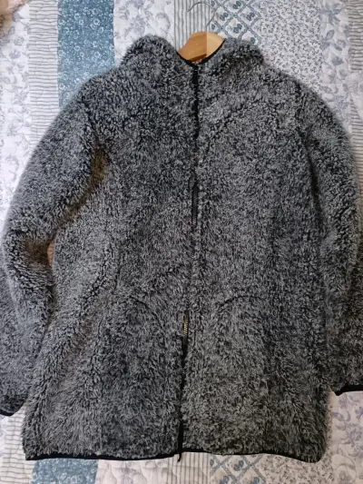 Polar gris con capucha - miniatura 2
