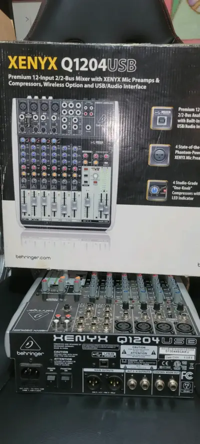 Mezcladora Behringer 8 canales - miniatura 3
