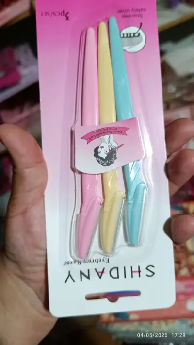 Maquillaje por mayor - miniatura 1