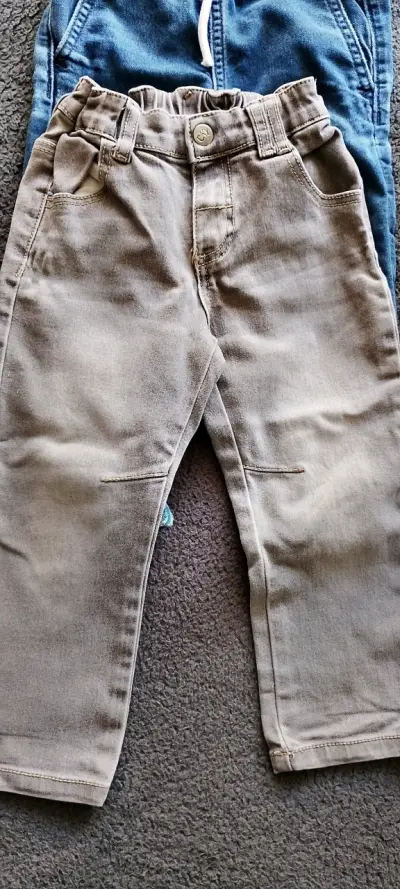 Pantalones para niños en varios colores TALLA 2 - miniatura 4