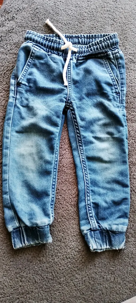 Pantalones para niños en varios colores TALLA 2 - 5
