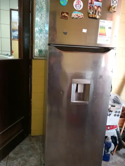 Refrigerador de dos puertas - miniatura 3
