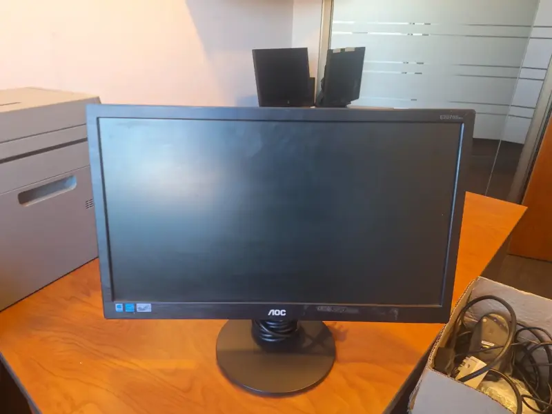Lote de Monitores hp-lg-aoc. - 3