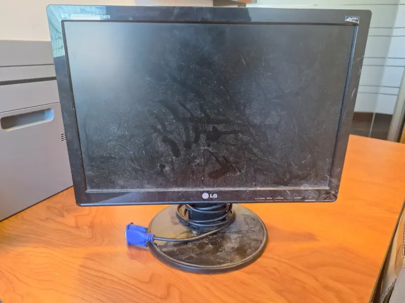 Lote de Monitores hp-lg-aoc. - 4