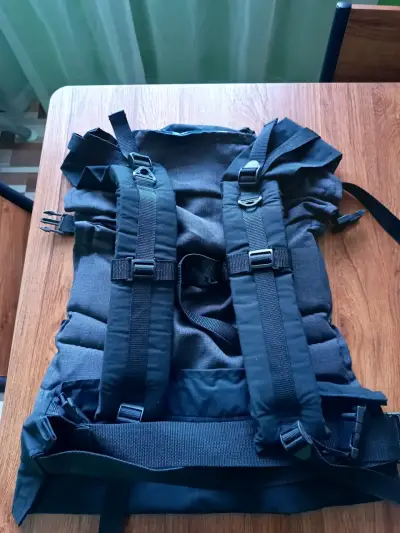 Mochila ergonómica( porta bebé) - miniatura 1