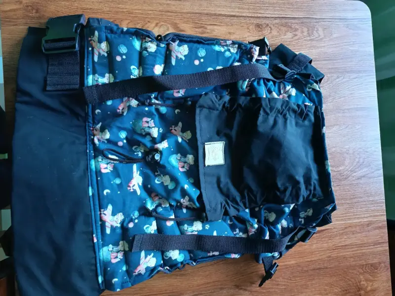 Mochila ergonómica( porta bebé) - 2
