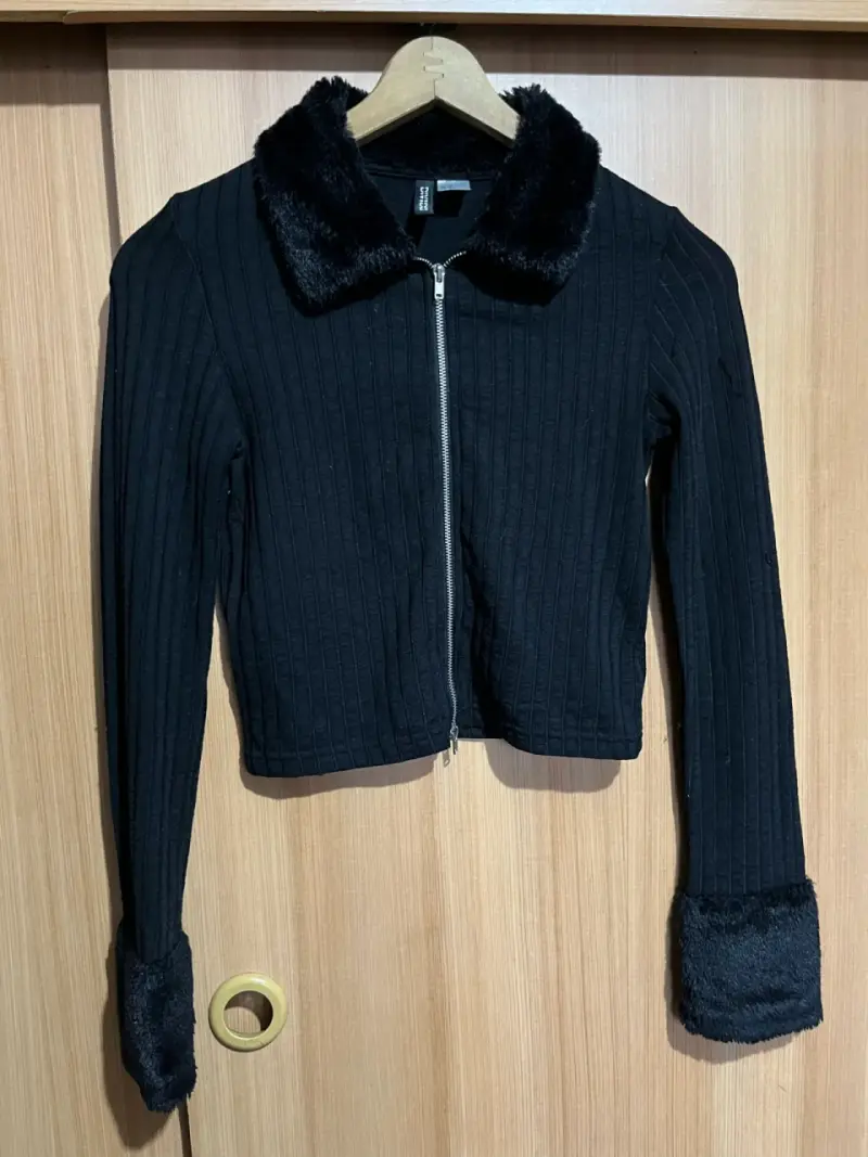 Body negro con hombros descubiertos - 2
