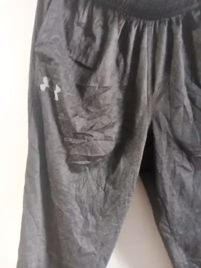 Pantalón deportivo negro Under Armour - miniatura 2
