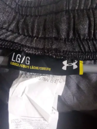 Pantalón deportivo negro Under Armour - miniatura 3