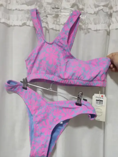 Bikini - miniatura 1