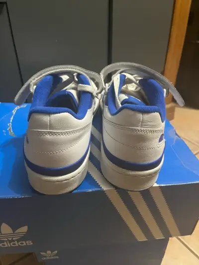 Zapatillas blancas Adidas originales - miniatura 2