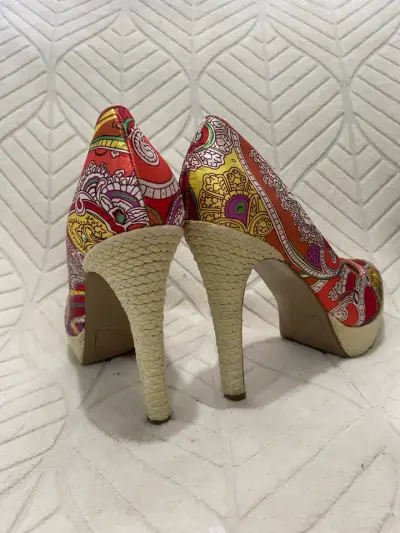 Tacones estampados coloridos Nine West - miniatura 2
