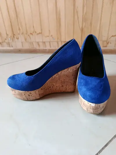 Zapatos plataforma azul - miniatura 2