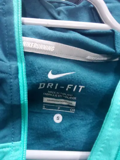 Polerón Nike Dri-Fit running - miniatura 1