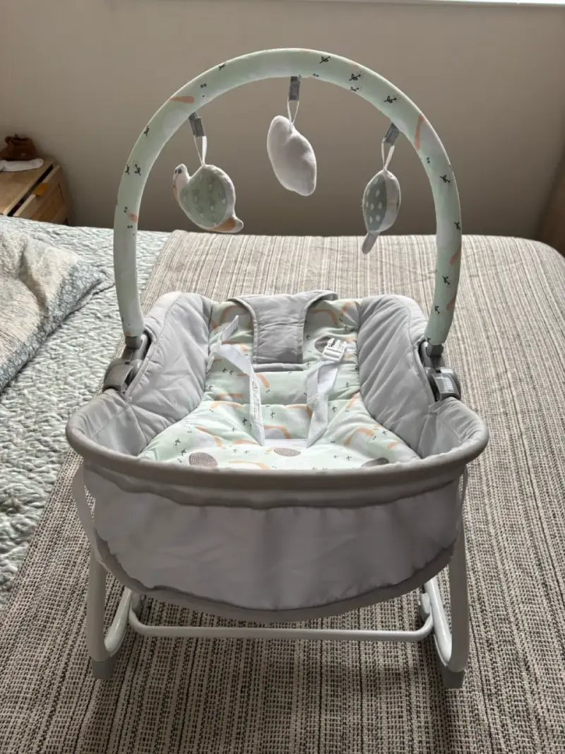 Silla mecedora para bebé - 2