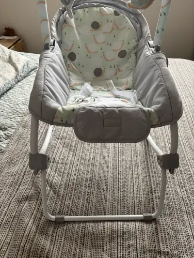 Silla mecedora para bebé - miniatura 5