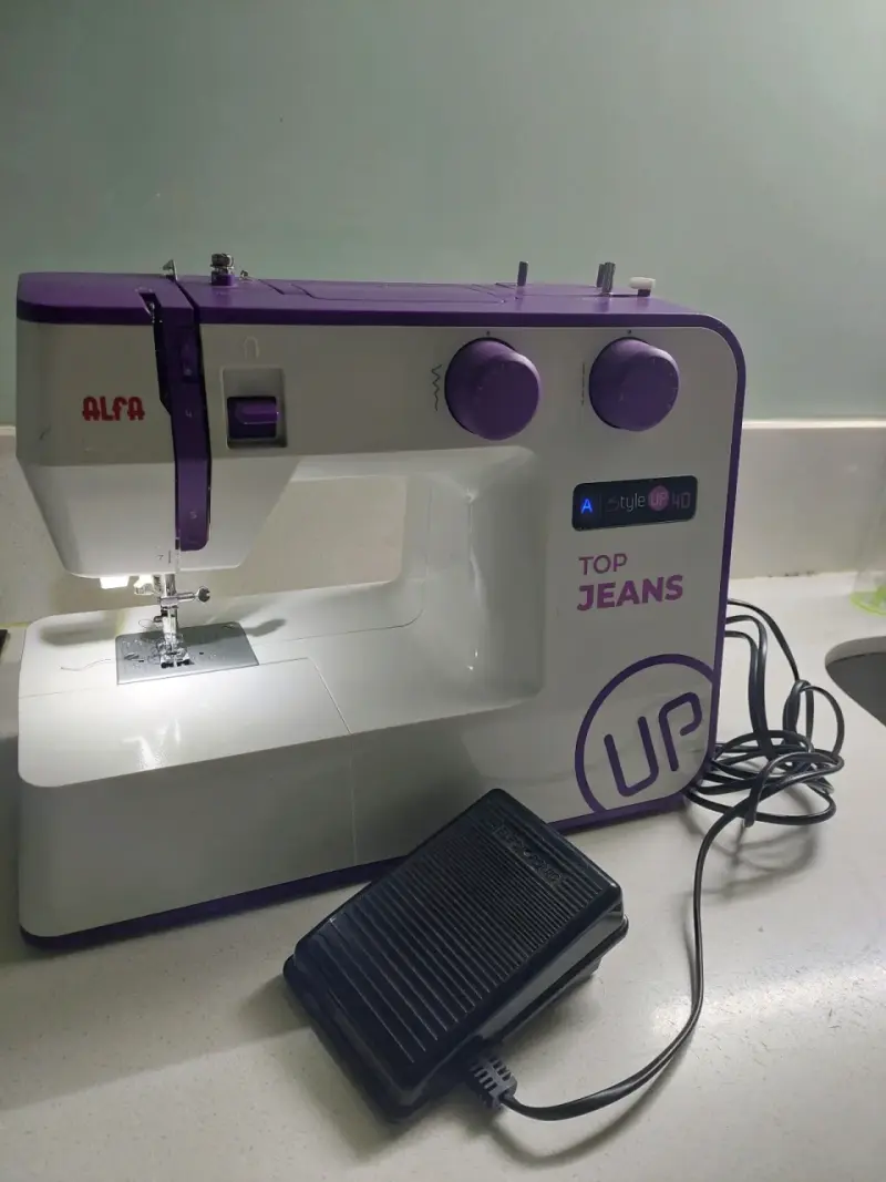 Máquina de coser Alfa A Style 40 - 4