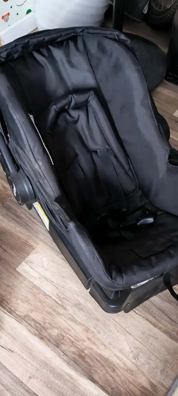 Silla de auto negra Infanti - 2