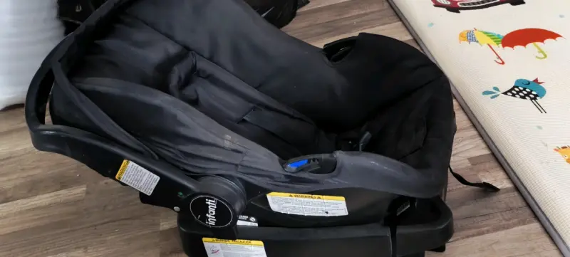 Silla de auto negra Infanti - 4