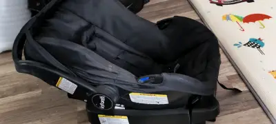 Silla de auto negra Infanti - miniatura 4