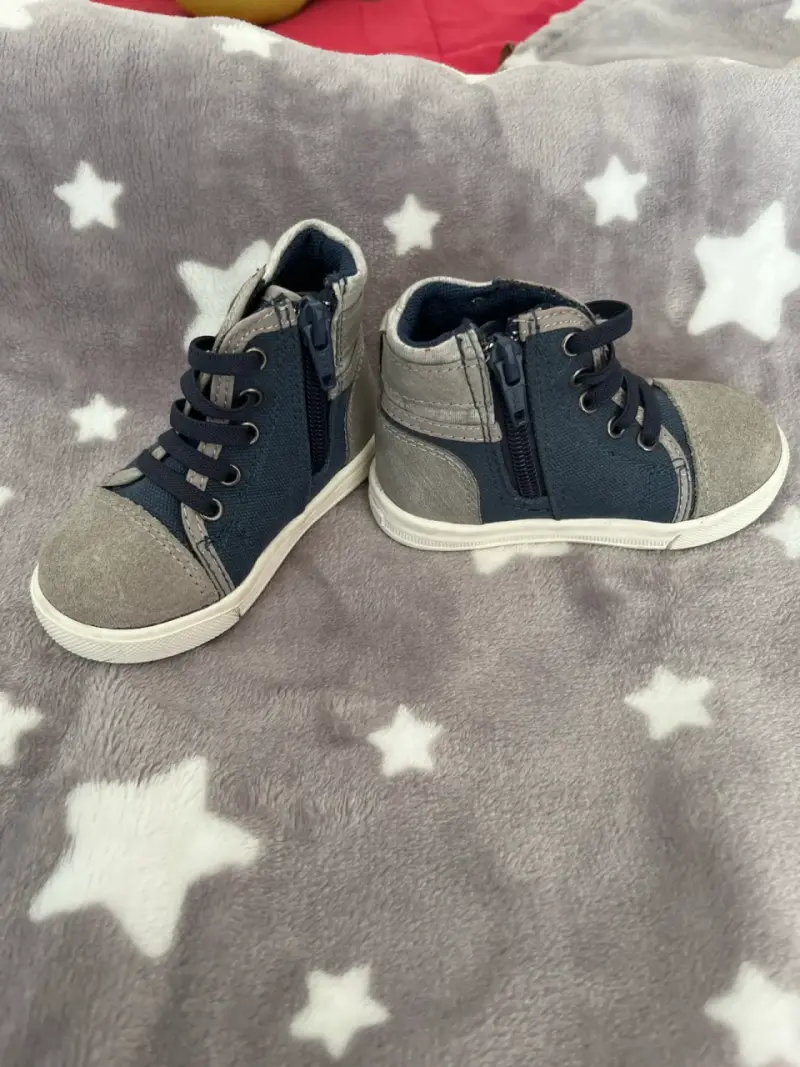 Zapatillas infantiles azul y gris - 2