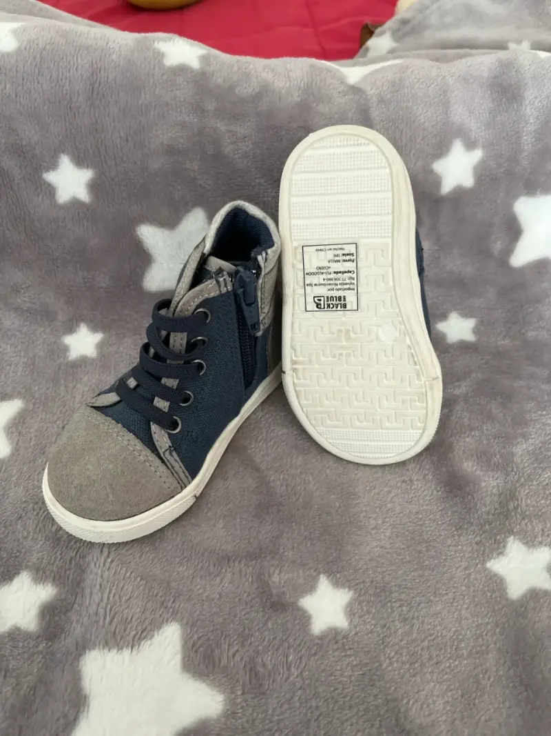 Zapatillas infantiles azul y gris - 3