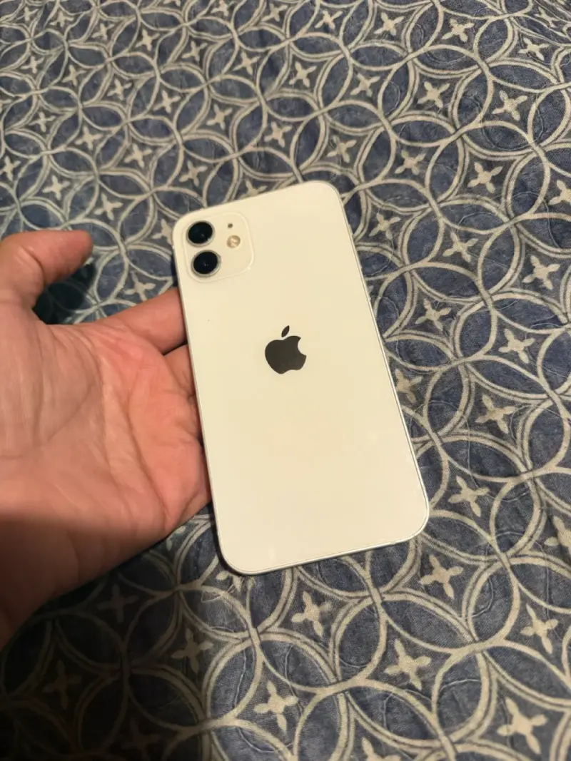 iPhone con caja original - 3