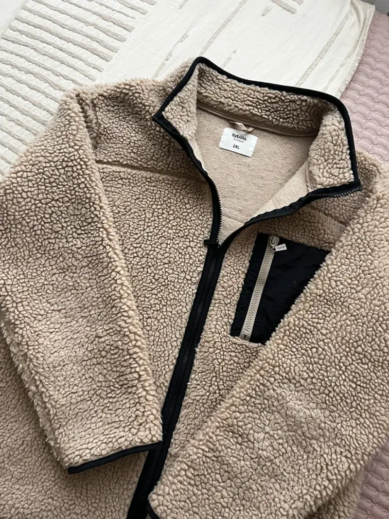 Chaqueta polar beige Sybilla