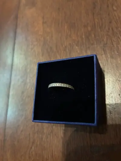 Anillo de plata con brillantes - miniatura 3